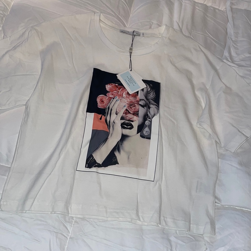 Byegreis tee shirt